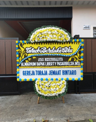 Papan Bunga Duka di Sigli